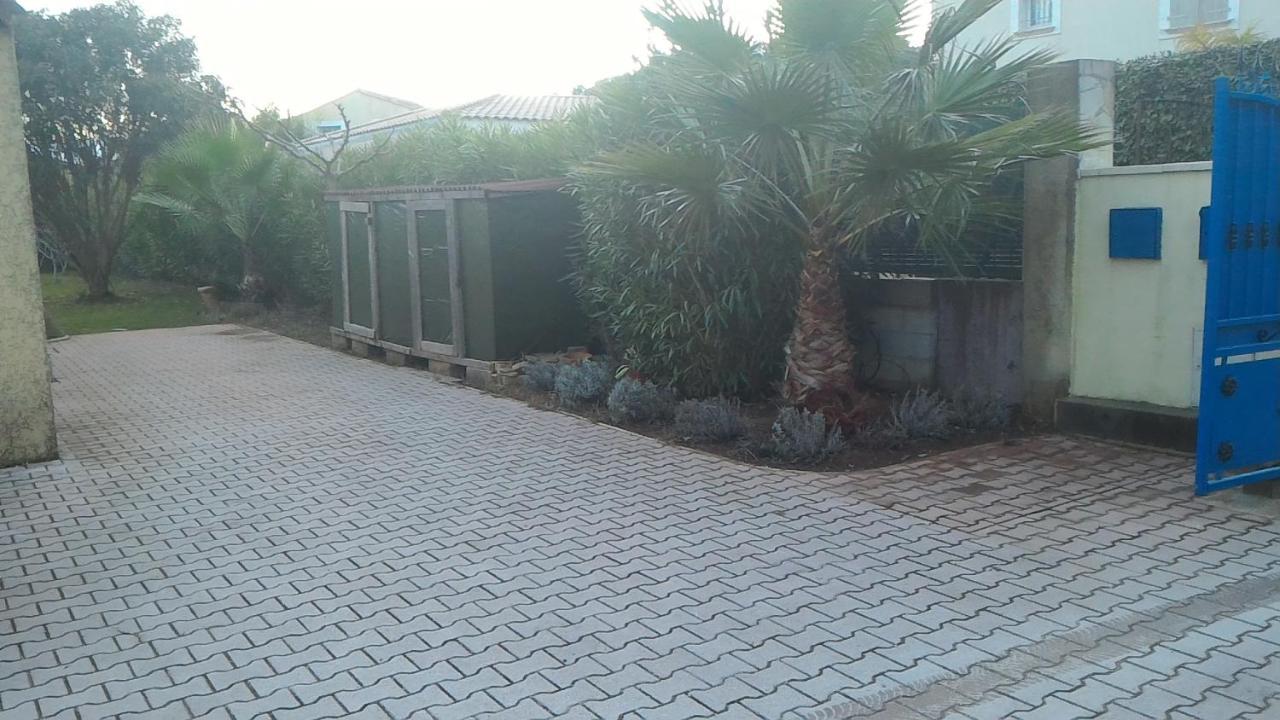 Petit Studio Au Calme Villa La Crau Buitenkant foto
